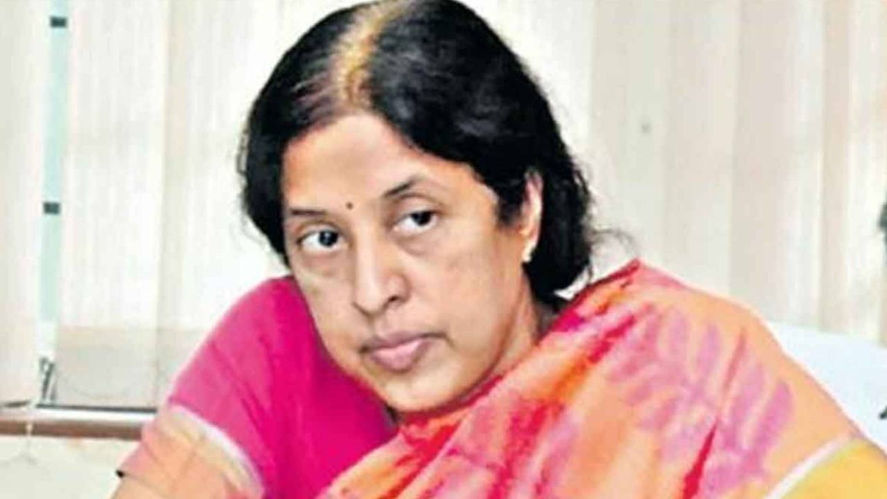Srilakshmi: ఓబులాపురం మైనింగ్ కేసు.. ఐఏఎస్ అధికారి శ్రీలక్ష్మికి తెలంగాణ హైకోర్టులో చుక్కెదురు.. Srilakshmi: ఓబులాపురం మైనింగ్ కేసు.. ఐఏఎస్ అధికారి శ్రీలక్ష్మికి తెలంగాణ హైకోర్టులో చుక్కెదురు..