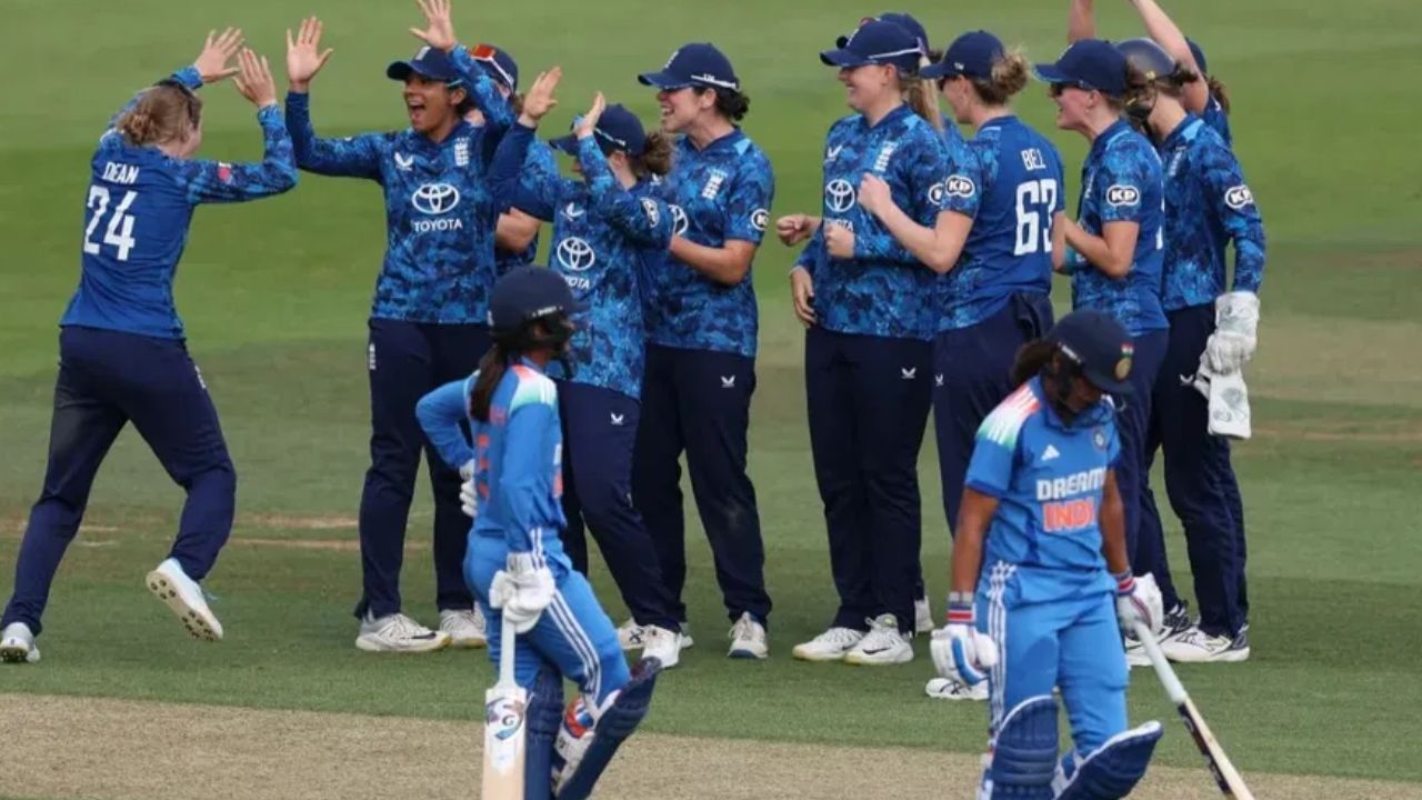 ENGw vs INDw : భారత్కు బిగ్ షాక్.. స్టార్ ఓపెనర్కు ఐసీసీ భారీ జరిమానా.. ENGw vs INDw : భారత్కు బిగ్ షాక్.. స్టార్ ఓపెనర్కు ఐసీసీ భారీ జరిమానా..