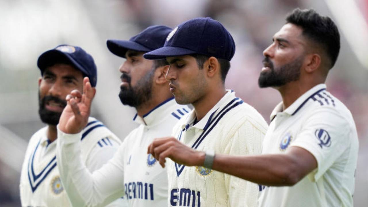 Team India : గత 10 ఏళ్లలో భారత బౌలర్ల చెత్త ప్రదర్శన ఇదే.. ఏకంగా 500 రన్స్.. Team India : గత 10 ఏళ్లలో భారత బౌలర్ల చెత్త ప్రదర్శన ఇదే.. ఏకంగా 500 రన్స్..