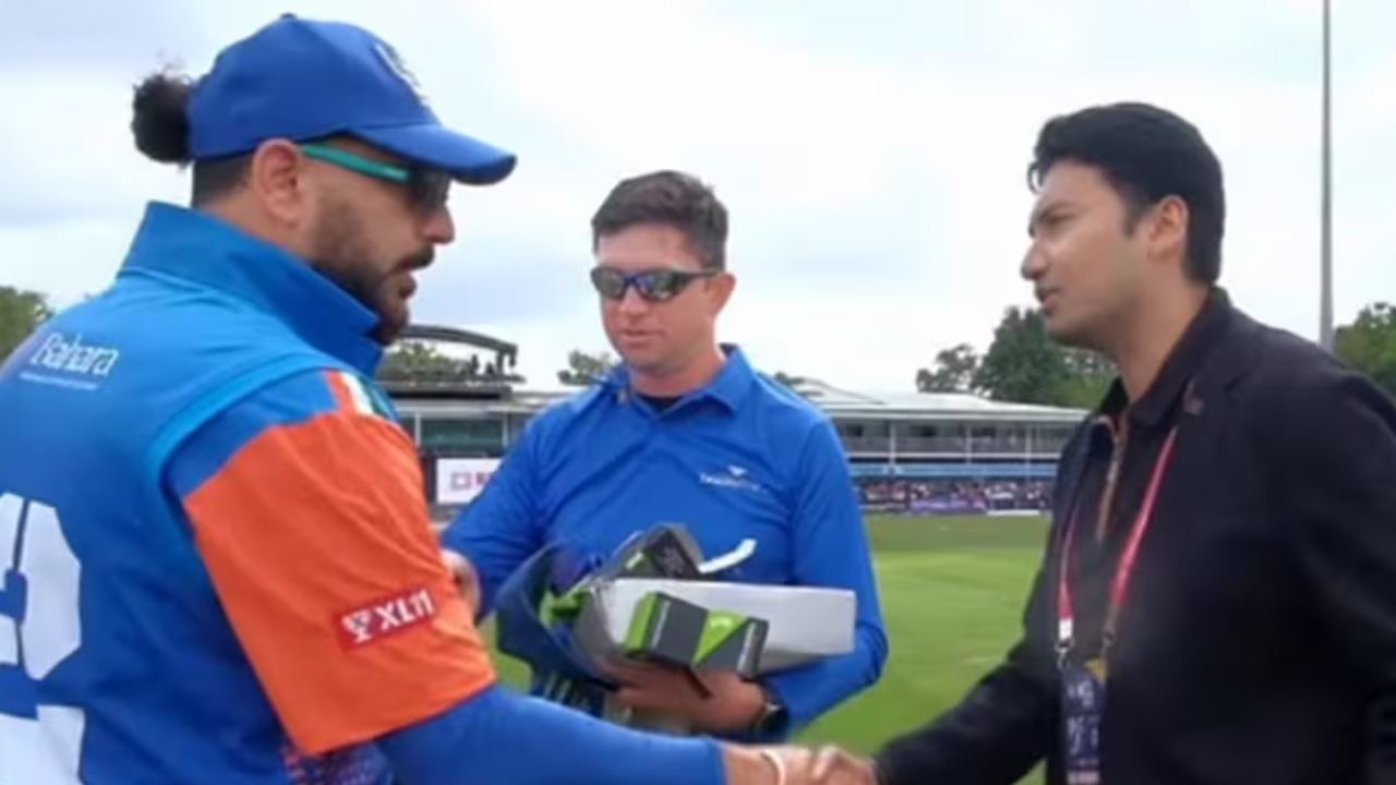 WCL 2025 : సెమీస్లో తలపడనున్న భారత్, పాక్.. వైదొలిగిన స్పాన్సర్..! WCL 2025 : సెమీస్లో తలపడనున్న భారత్, పాక్.. వైదొలిగిన స్పాన్సర్..!