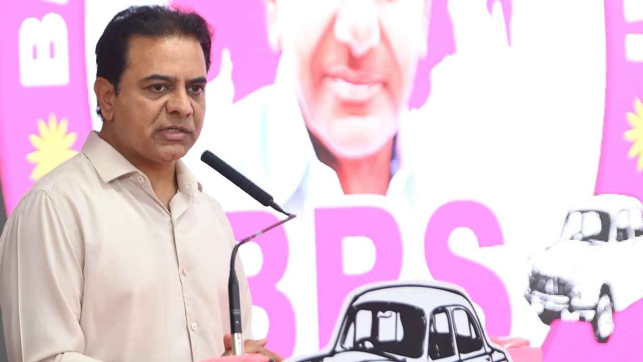 KTR: బీఆర్ఎస్కు ప్రీ ఫైనల్స్.. మళ్లీ కేసీఆర్ సీఎం అవ్వాలంటే.. స్థానిక సంస్థల ఎన్నికలపై కేటీఆర్ కీలక వ్యాఖ్యలు KTR: బీఆర్ఎస్కు ప్రీ ఫైనల్స్.. మళ్లీ కేసీఆర్ సీఎం అవ్వాలంటే.. స్థానిక సంస్థల ఎన్నికలపై కేటీఆర్ కీలక వ్యాఖ్యలు