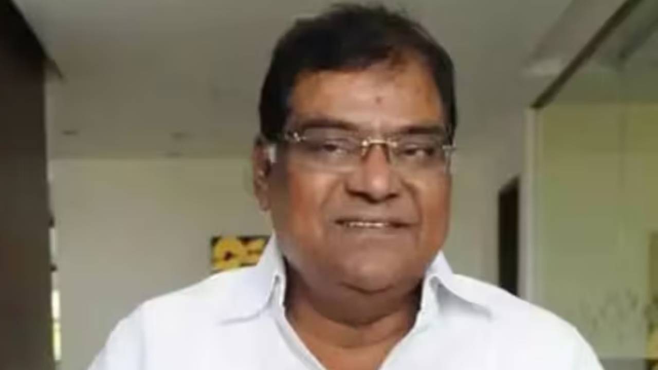 కోట శ్రీనివాసరావు మృతిపట్ల చంద్రబాబు, రేవంత్, కేసీఆర్, జగన్ సహా రాజకీయ ప్రముఖుల సంతాపం.. కోట శ్రీనివాసరావు మృతిపట్ల చంద్రబాబు, రేవంత్, కేసీఆర్, జగన్ సహా రాజకీయ ప్రముఖుల సంతాపం..