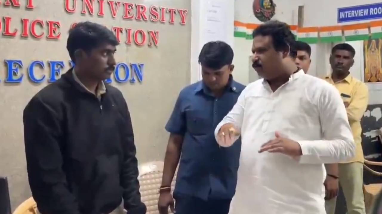ఎమ్మెల్యే శ్రీగణేష్పై దాడికి యత్నం కేసులో కీలక విషయాలు వెలుగులోకి.. ఎమ్మెల్యే శ్రీగణేష్పై దాడికి యత్నం కేసులో కీలక విషయాలు వెలుగులోకి..