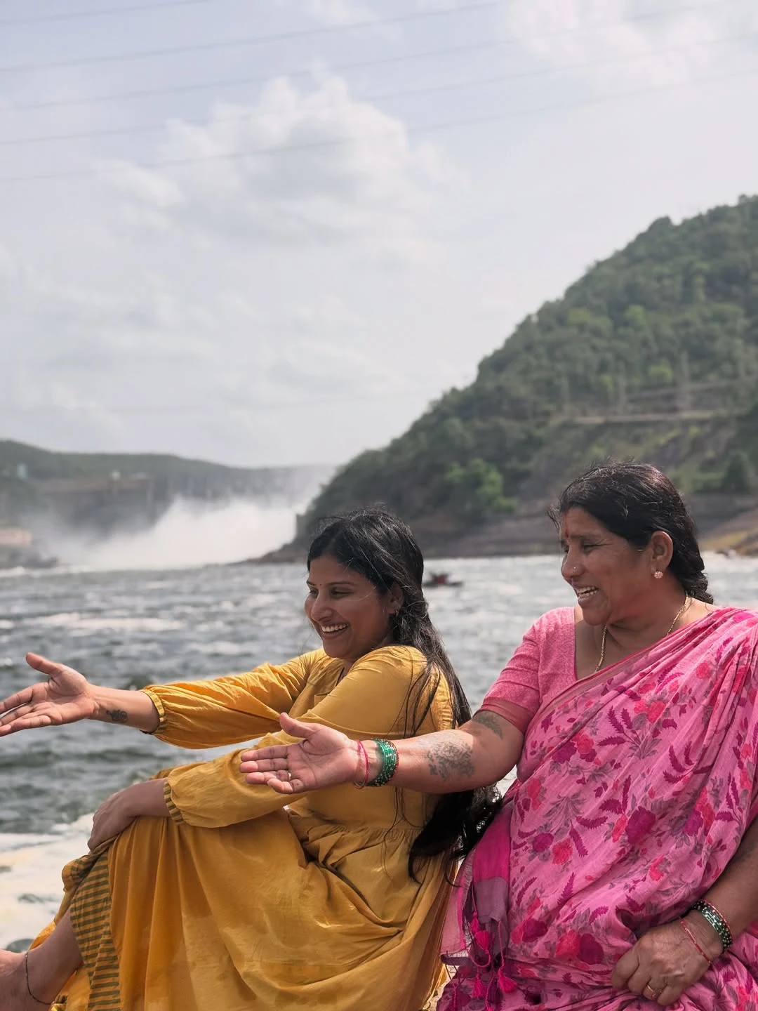Singer Mangli Went to Srisailam with Family