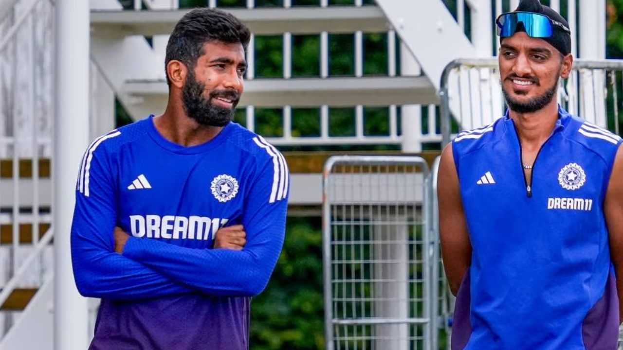 ENG vs IND : ఇంగ్లాండ్తో నాలుగో టెస్టుకు ముందు భారత్కు బిగ్షాక్.. స్టార్ పేసర్కు గాయం.. ఆస్పత్రికి తరలింపు.. ENG vs IND : ఇంగ్లాండ్తో నాలుగో టెస్టుకు ముందు భారత్కు బిగ్షాక్.. స్టార్ పేసర్కు గాయం.. ఆస్పత్రికి తరలింపు..