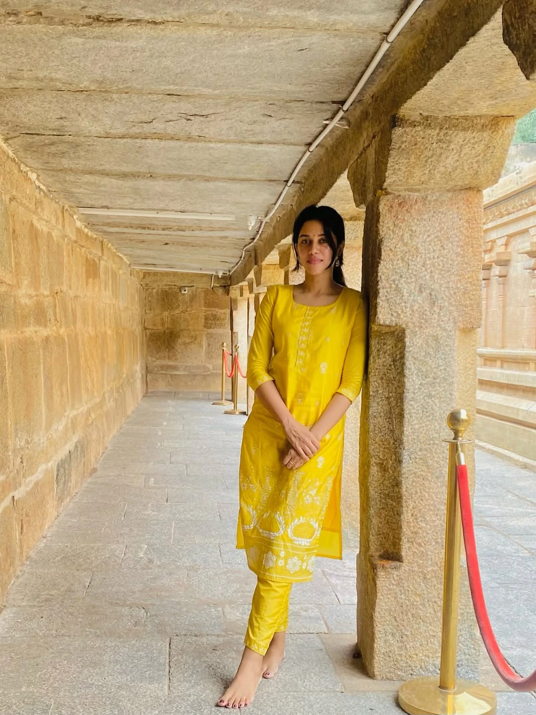 Mirnalini Ravi Visits Kotilingeswara Temple