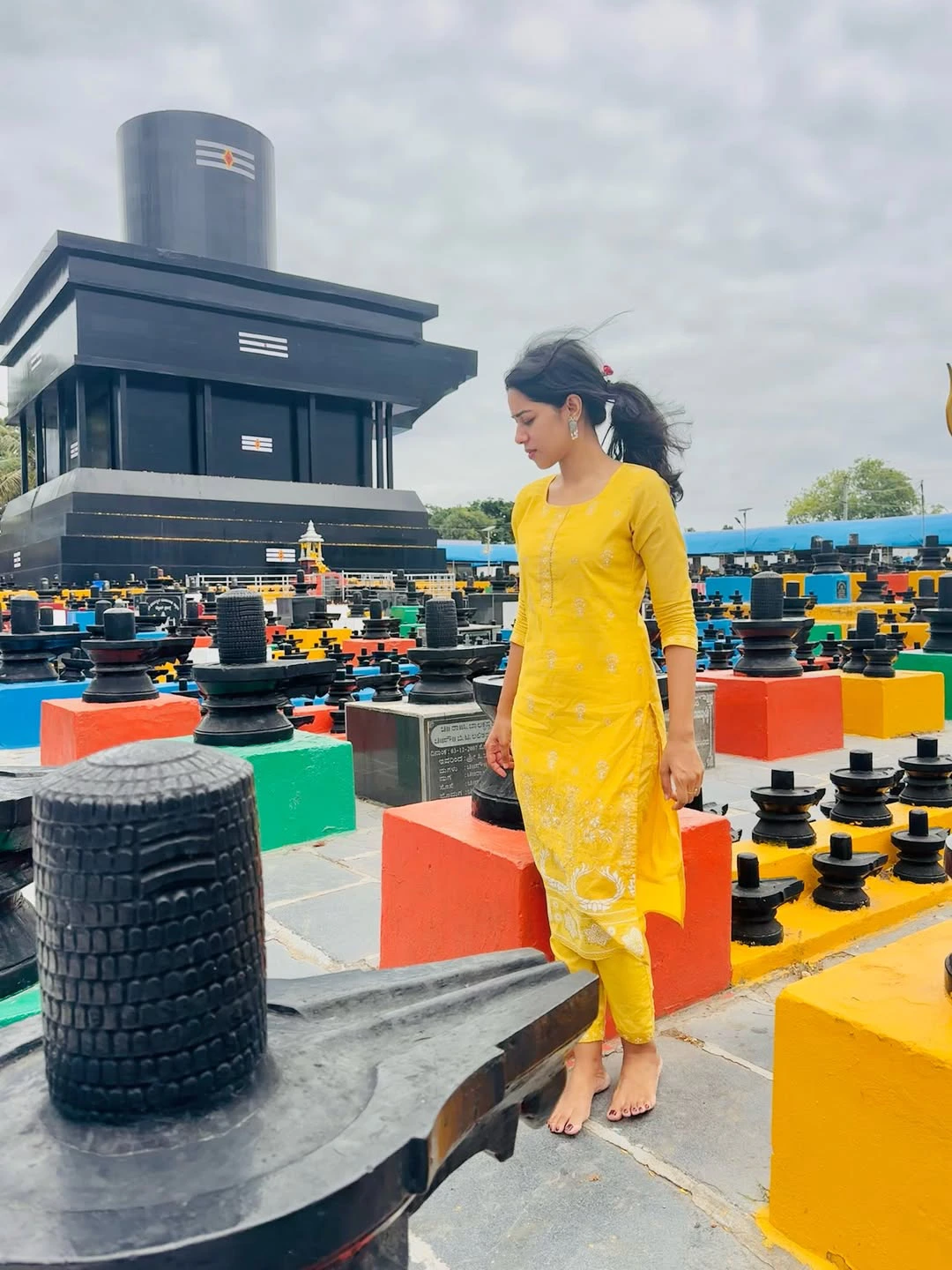 Mirnalini Ravi Visits Kotilingeswara Temple