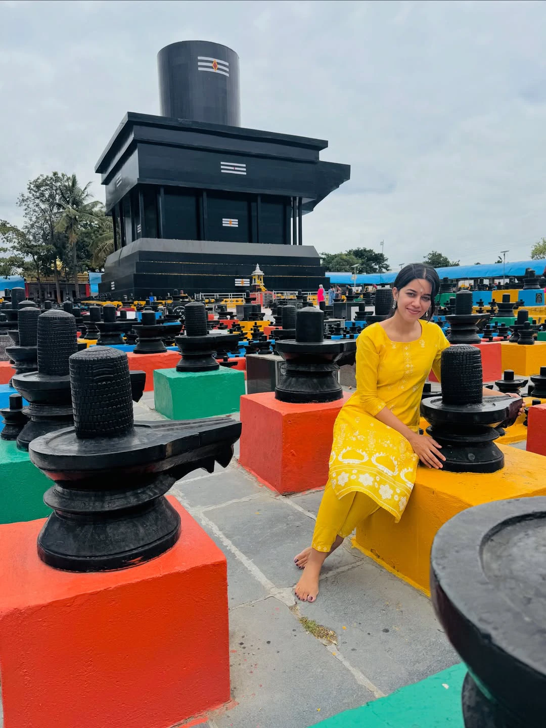 Mirnalini Ravi Visits Kotilingeswara Temple