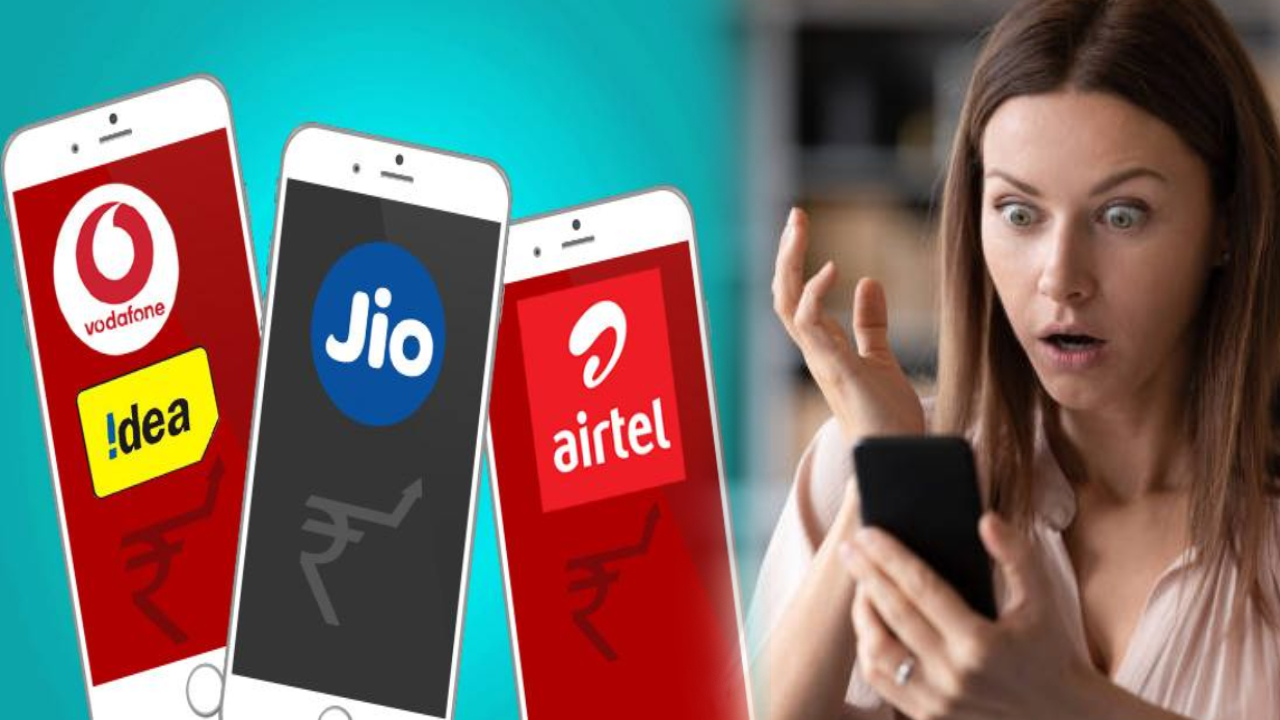 Mobile Recharge Plans Hike : మొబైల్ యూజర్లకు షాకింగ్ న్యూస్.. భారీగా పెరగనున్న రీఛార్జ్ ప్లాన్ల ధరలు.. ఈసారి ఎంతంటే? Mobile Recharge Plans Hike : మొబైల్ యూజర్లకు షాకింగ్ న్యూస్.. భారీగా పెరగనున్న రీఛార్జ్ ప్లాన్ల ధరలు.. ఈసారి ఎంతంటే?