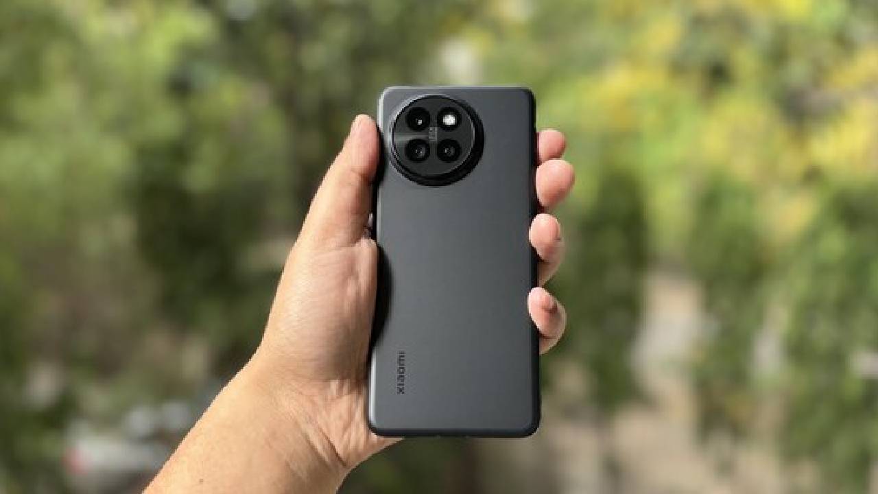 Xiaomi or Motorola: ఈ 2 స్మార్ట్ఫోన్లలో ఏది బెస్ట్? కొనేముందు ఇవి తెలుసుకోవాల్సిందే.. Xiaomi or Motorola: ఈ 2 స్మార్ట్ఫోన్లలో ఏది బెస్ట్? కొనేముందు ఇవి తెలుసుకోవాల్సిందే..