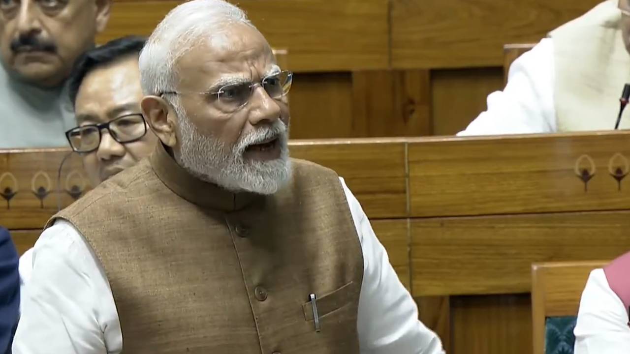 ఆపరేషన్ సిందూర్ ఆపాలని ప్రపంచంలోని ఏ నాయకుడూ చెప్పలేదు: లోక్సభలో మోదీ ప్రకటన ఆపరేషన్ సిందూర్ ఆపాలని ప్రపంచంలోని ఏ నాయకుడూ చెప్పలేదు: లోక్సభలో మోదీ ప్రకటన
