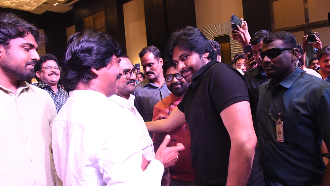 Pawan Kalyan Hari Hara Veeramallu Movie Press Meet