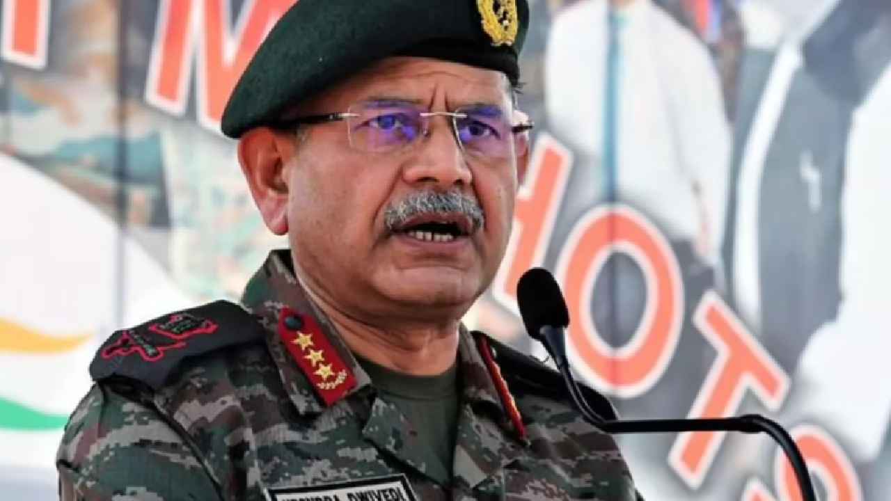 Rudra Brigade: మరింత పవర ఫుల్గా ఇండియన్ ఆర్మీ.. శత్రువులకు దబిడిదిబిడే.. రుద్ర బ్రిగేడ్ ఏర్పాటు.. అసలేంటీ రుద్ర.. Rudra Brigade: మరింత పవర ఫుల్గా ఇండియన్ ఆర్మీ.. శత్రువులకు దబిడిదిబిడే.. రుద్ర బ్రిగేడ్ ఏర్పాటు.. అసలేంటీ రుద్ర..