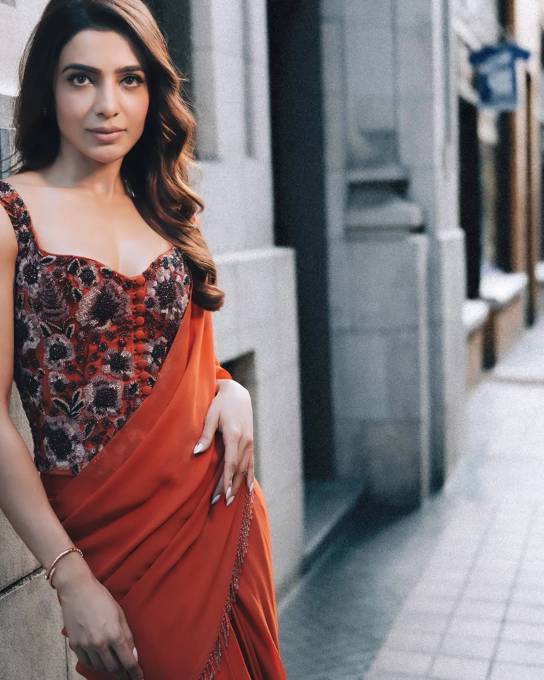 Samantha Shines in Red Saree
