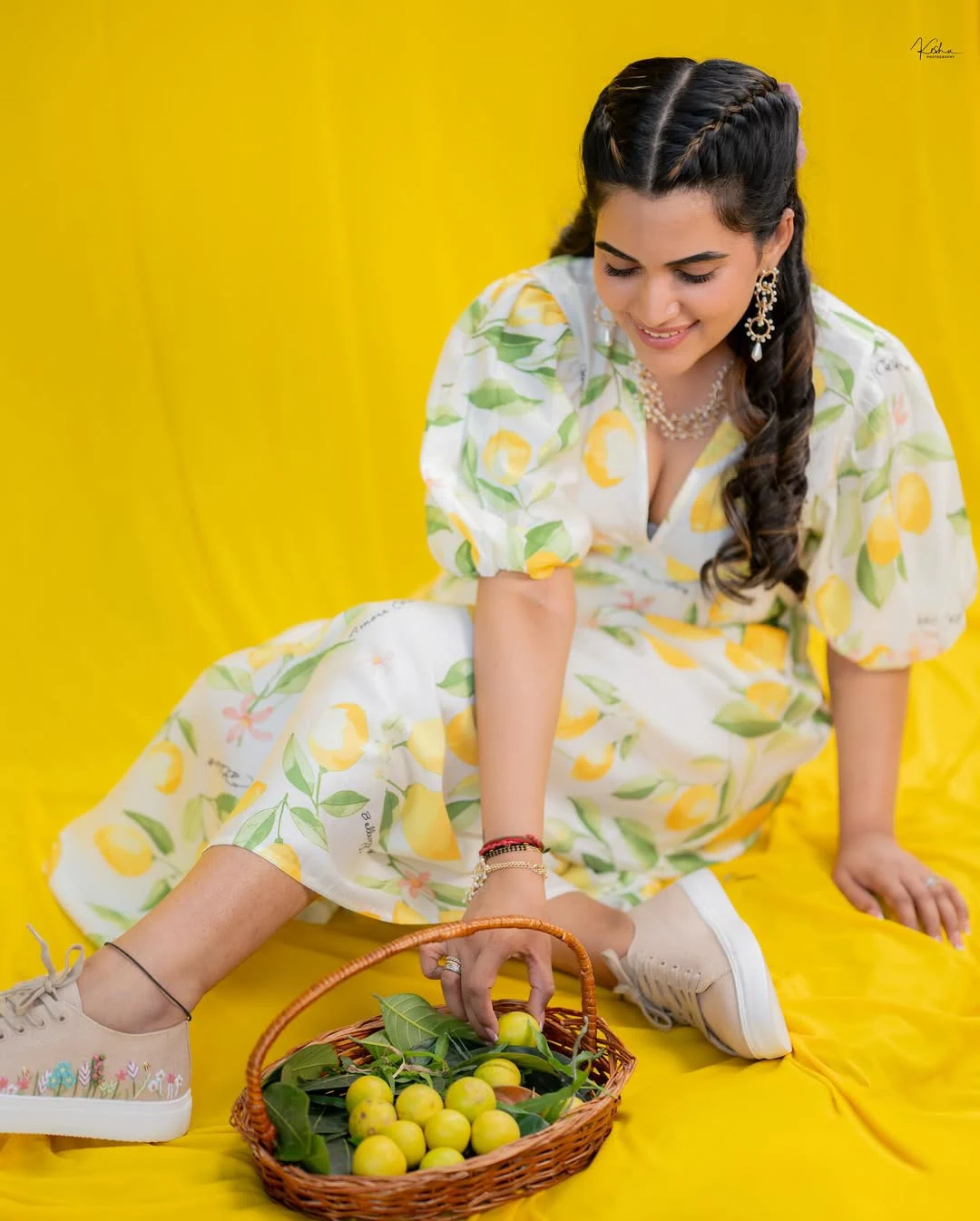Sravanthi Chokarapu Cute Photos with Lemons