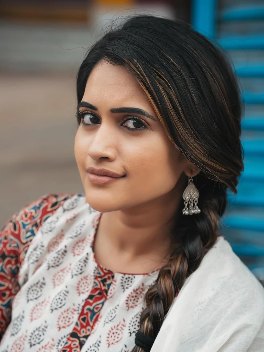 Anchor Sravanthi Chokarapu Simple Looks
