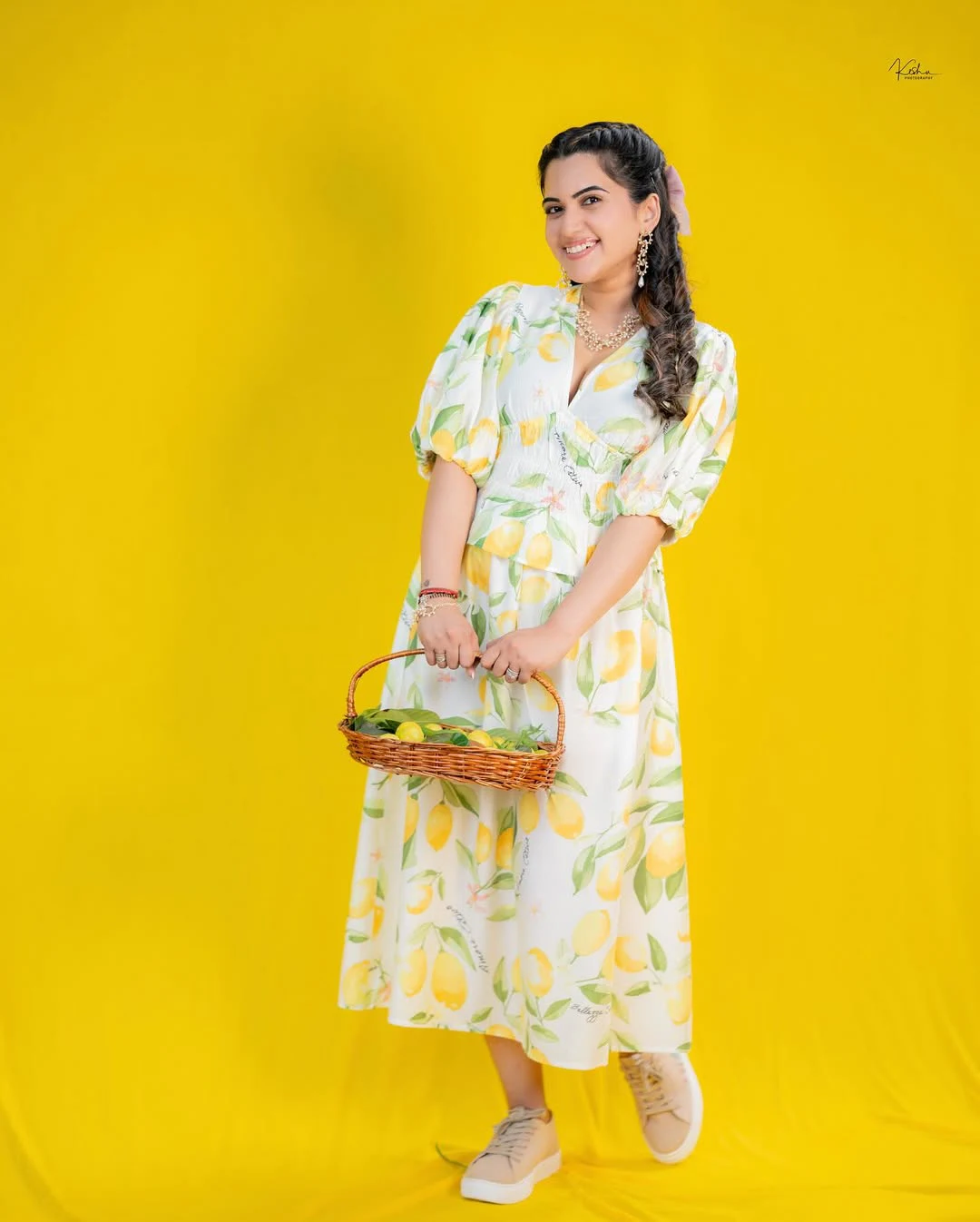 Sravanthi Chokarapu Cute Photos with Lemons