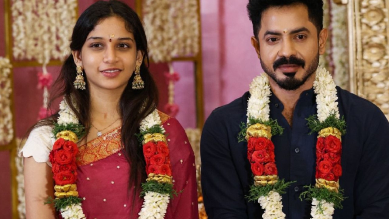 Sridevi : తమిళ్ లో హీరోయిన్ గా ఛాన్స్ కొట్టేసిన ‘కోర్ట్’ భామ.. Sridevi : తమిళ్ లో హీరోయిన్ గా ఛాన్స్ కొట్టేసిన ‘కోర్ట్’ భామ..