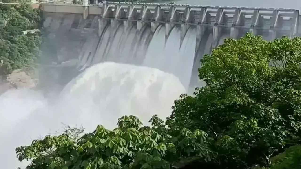 Srisailam Dam: శ్రీశైలం డ్యాం గేట్లు ఎత్తనున్న ముఖ్యమంత్రి చంద్రబాబు.. Srisailam Dam: శ్రీశైలం డ్యాం గేట్లు ఎత్తనున్న ముఖ్యమంత్రి చంద్రబాబు..