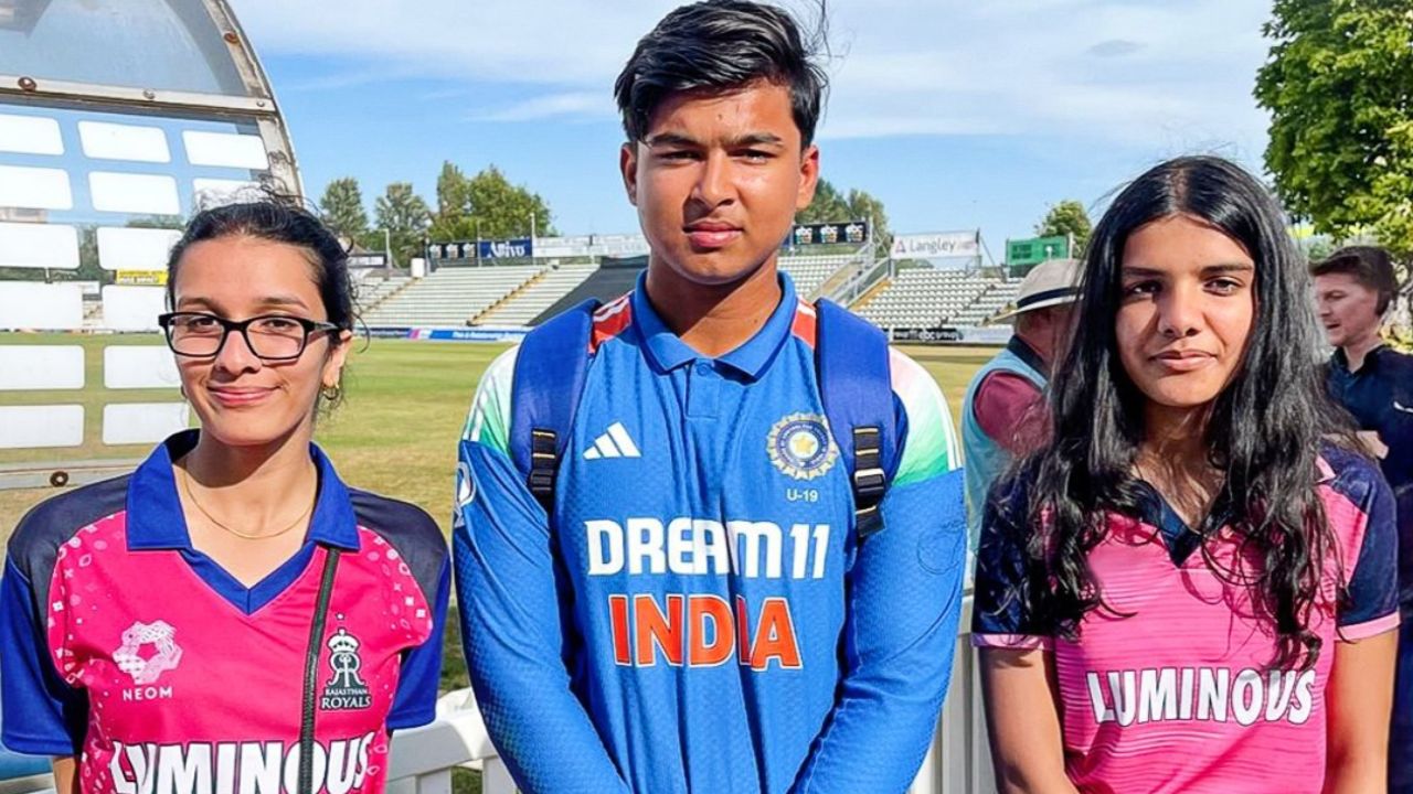 Vaibhav Suryavanshi : వార్నీ.. మన దగ్గరే కాదు.. ఇంగ్లాండ్లోనూ.. 14 ఏళ్ల వైభవ్ సూర్యవంశీకి లేడీ ఫ్యాన్స్ ఫాలోయింగ్ మామూలుగా లేదుగా.. ఏకంగా 6 గంటలు.. Vaibhav Suryavanshi : వార్నీ.. మన దగ్గరే కాదు.. ఇంగ్లాండ్లోనూ.. 14 ఏళ్ల వైభవ్ సూర్యవంశీకి లేడీ ఫ్యాన్స్ ఫాలోయింగ్ మామూలుగా లేదుగా.. ఏకంగా 6 గంటలు..