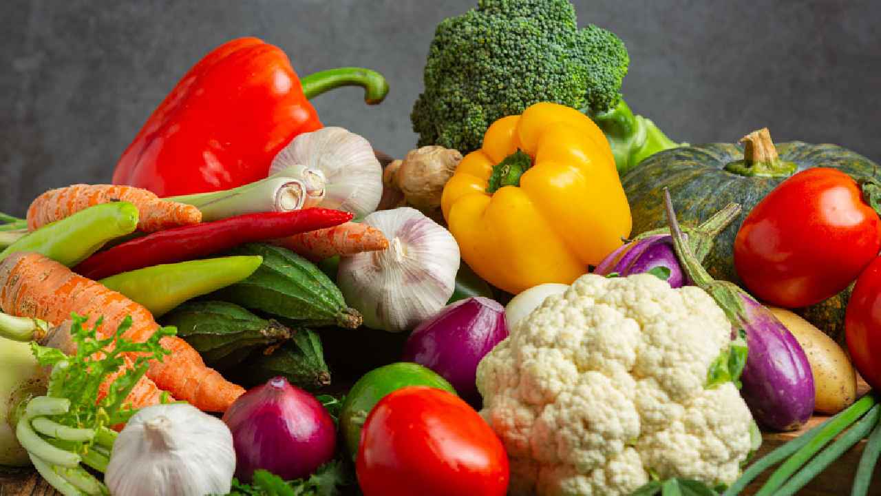 Vegetables: వర్షాకాలంలో బీకేర్ఫుల్.. ఈ 3 రకాల కూరగాయలు యమ డేంజర్..! వీటిని అస్సలు తినొద్దు.. ఎందుకంటే.. Vegetables: వర్షాకాలంలో బీకేర్ఫుల్.. ఈ 3 రకాల కూరగాయలు యమ డేంజర్..! వీటిని అస్సలు తినొద్దు.. ఎందుకంటే..