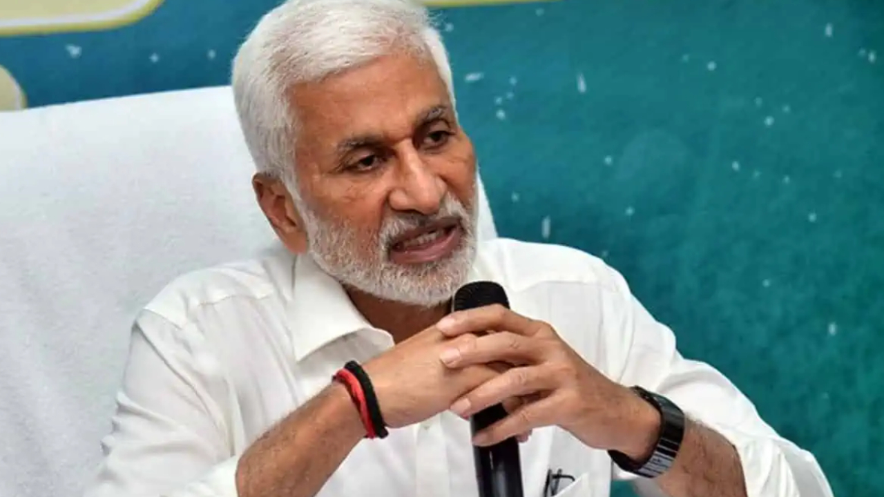 Vijayasai Reddy : ఏపీ మద్యం కేసులో విజయసాయిరెడ్డికి మరోసారి సిట్ నోటీసులు..! Vijayasai Reddy : ఏపీ మద్యం కేసులో విజయసాయిరెడ్డికి మరోసారి సిట్ నోటీసులు..!
