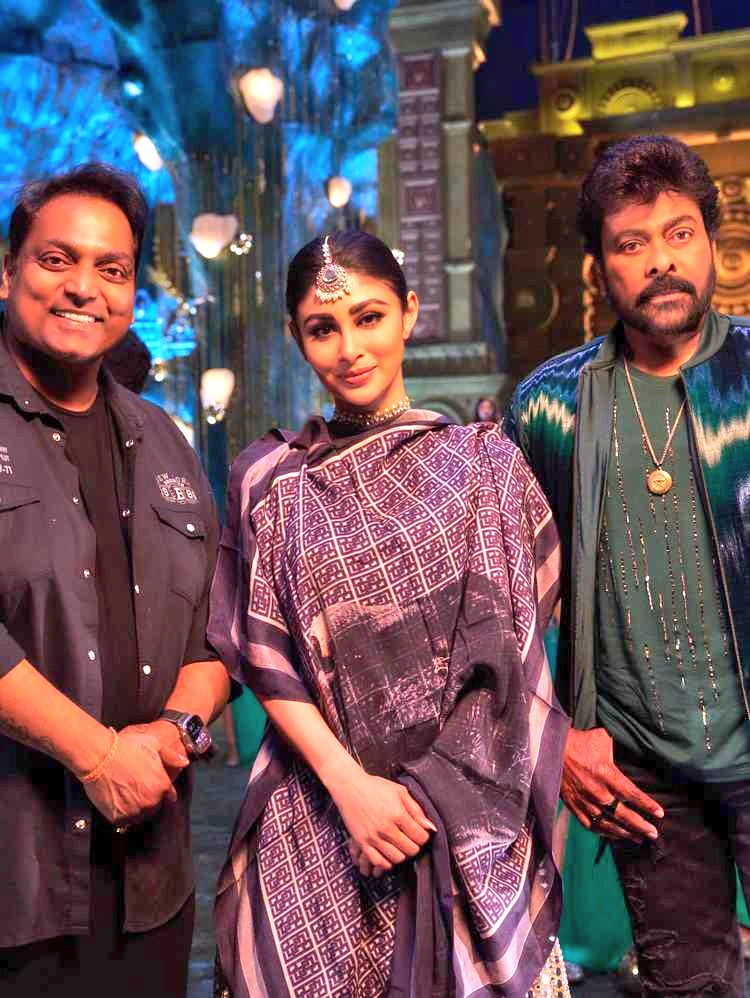Chiranjeevi Mouni Roy Vishwambhara Special Song Shoot Completed