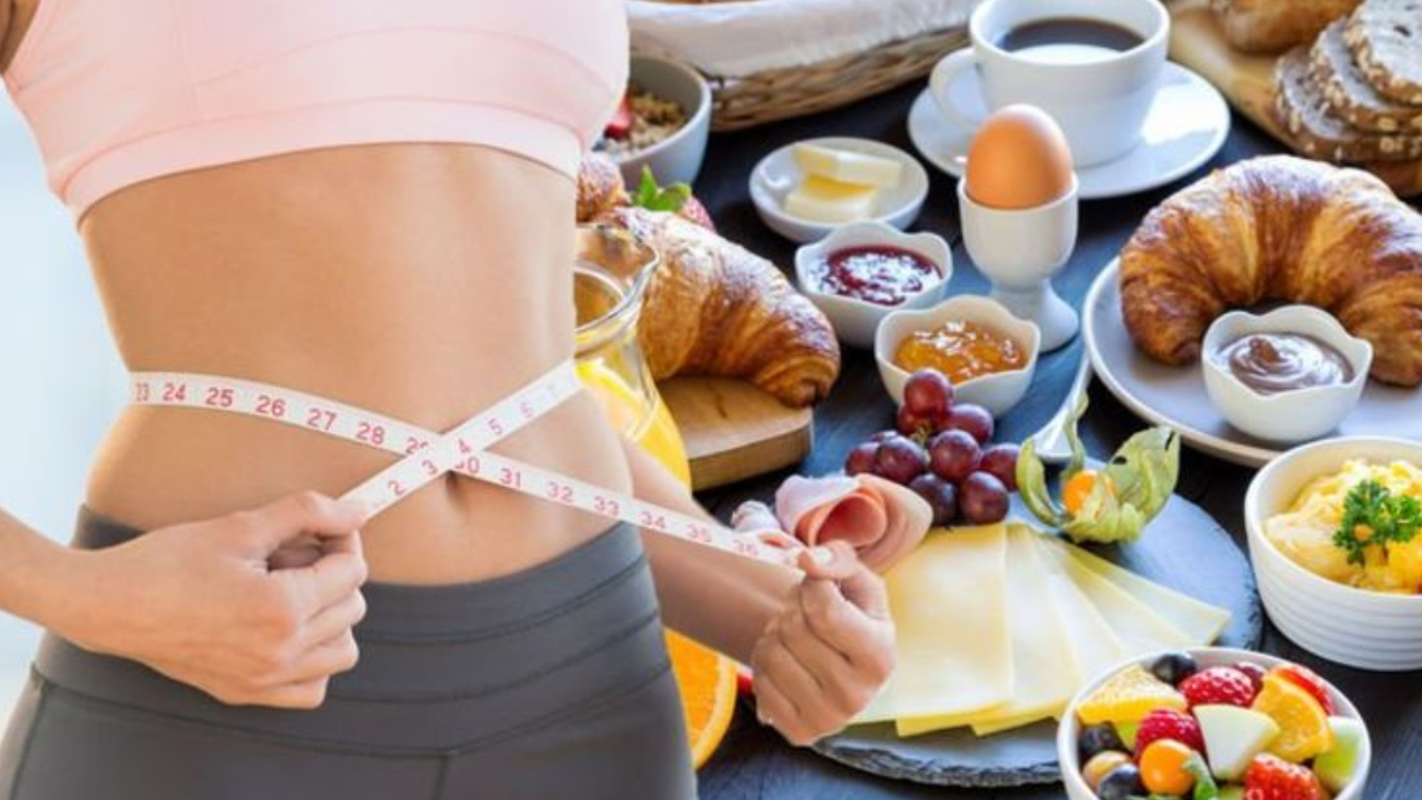 Healthy Diet Tips: సన్నబడాలని తినడం మానేస్తున్నారా.. రిస్క్ చేస్తున్నారు జాగ్రత్త.. ఇది ఫాలో అవ్వండి Healthy Diet Tips: సన్నబడాలని తినడం మానేస్తున్నారా.. రిస్క్ చేస్తున్నారు జాగ్రత్త.. ఇది ఫాలో అవ్వండి
