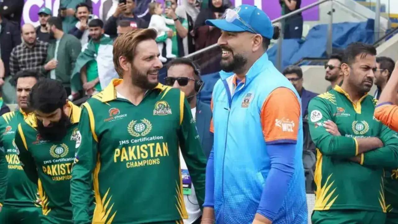 WCL 2025 : భారత్, పాక్లు సెమీస్ లేదా ఫైనల్లో తలపడాల్సి వస్తే.. అప్పుడు ఏం జరుగుతంది? జట్టు యజమాని హింట్.. WCL 2025 : భారత్, పాక్లు సెమీస్ లేదా ఫైనల్లో తలపడాల్సి వస్తే.. అప్పుడు ఏం జరుగుతంది? జట్టు యజమాని హింట్..