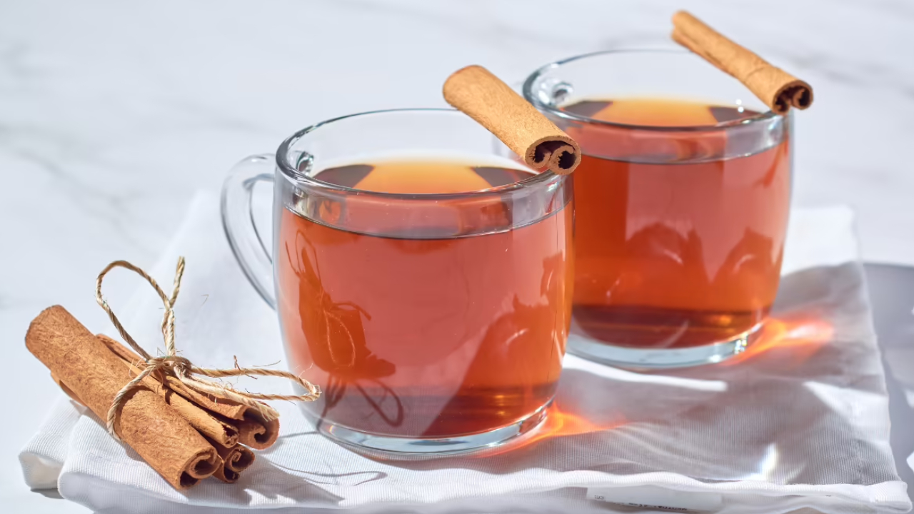 Morning Health Tips: ఉదయం టీకి బదులు ఈ నీళ్లు తాగండి.. సూపర్ హెల్త్ బెనిఫిట్స్ Morning Health Tips: ఉదయం టీకి బదులు ఈ నీళ్లు తాగండి.. సూపర్ హెల్త్ బెనిఫిట్స్