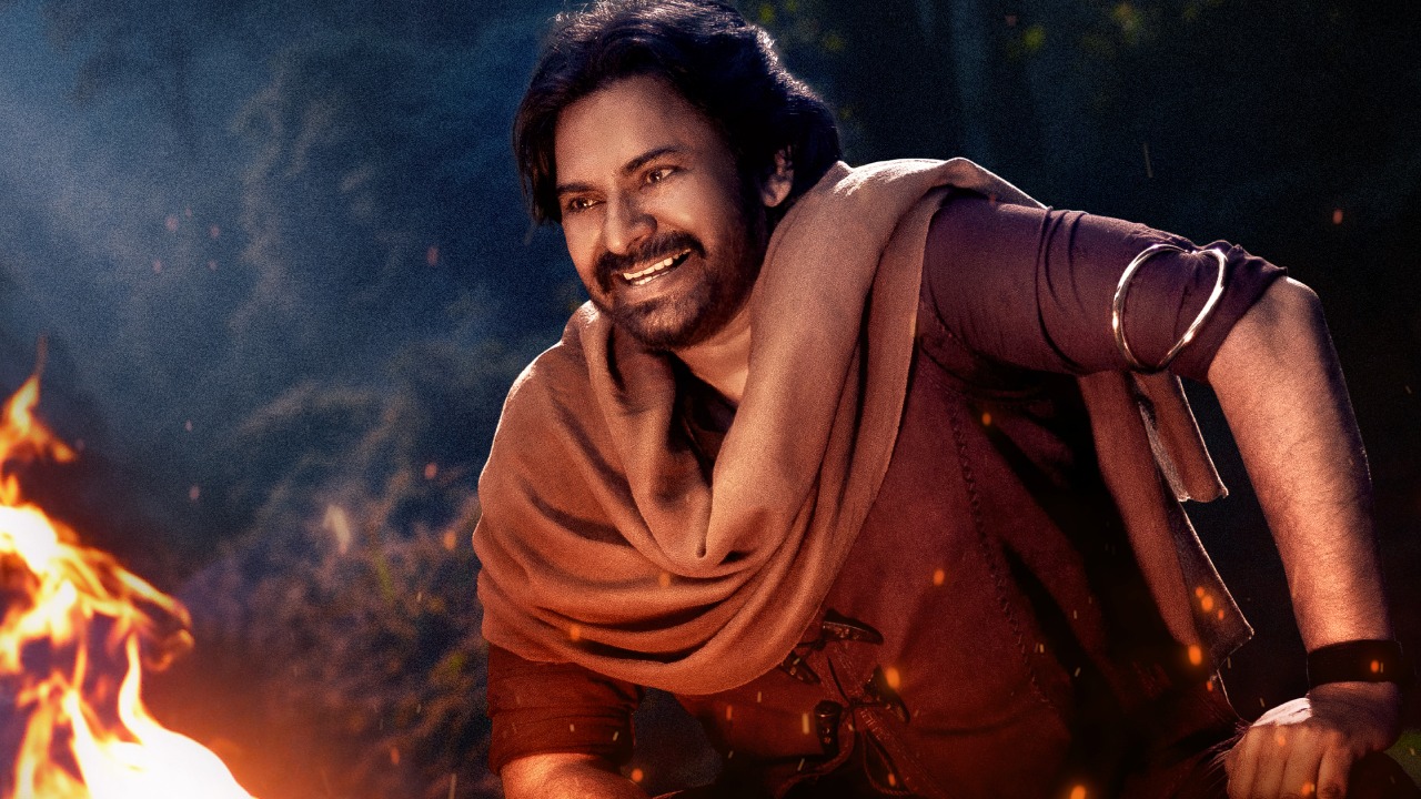 Hari Hara VeeraMallu : పవన్ ఫ్యాన్స్ కి పండగే.. ముందు రోజే ప్రీమియర్లు.. మరి తెలంగాణలో పరిస్థితి ఏంటి? Hari Hara VeeraMallu : పవన్ ఫ్యాన్స్ కి పండగే.. ముందు రోజే ప్రీమియర్లు.. మరి తెలంగాణలో పరిస్థితి ఏంటి?