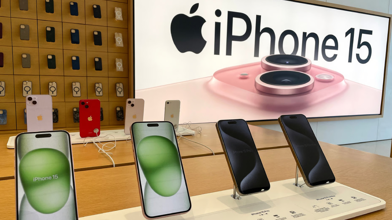 iPhone 15 Price : ఐఫోన్ కొంటే ఇప్పుడే కొనేసుకోండి.. అమెజాన్లో అతి తక్కువ ధరకే ఐఫోన్ 15.. ఇలాంటి డీల్ మళ్లీ రాదు..! iPhone 15 Price : ఐఫోన్ కొంటే ఇప్పుడే కొనేసుకోండి.. అమెజాన్లో అతి తక్కువ ధరకే ఐఫోన్ 15.. ఇలాంటి డీల్ మళ్లీ రాదు..!