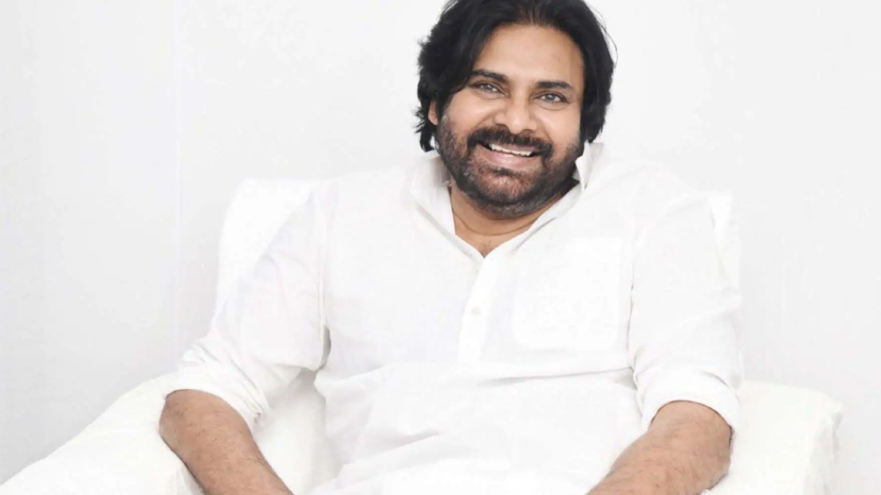 Pawan Kalyan : అందరూ పవన్ కళ్యాణ్ ని సాయం అడుగుతుంటే.. అతన్ని సాయం కోరిన పవన్.. Pawan Kalyan : అందరూ పవన్ కళ్యాణ్ ని సాయం అడుగుతుంటే.. అతన్ని సాయం కోరిన పవన్..