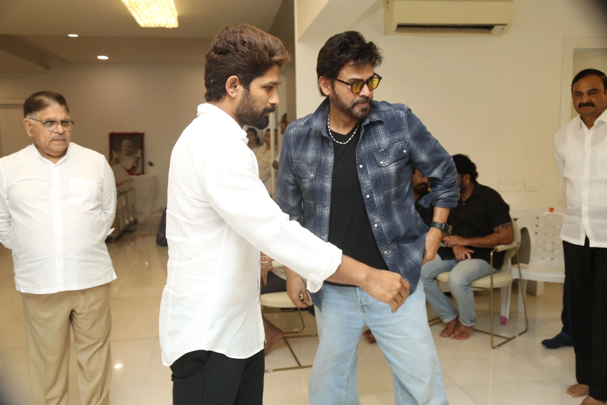 Allu Arjun Ram Charan Grand Mother Passed Away