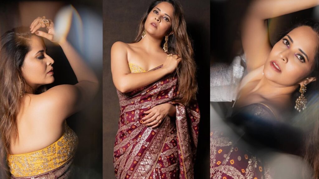 Anasuya Bharadwaj Sizzling Poses in Saree