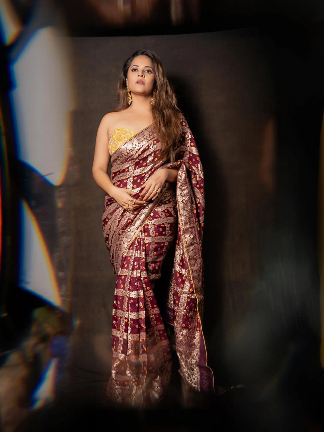 Anasuya Bharadwaj Sizzling Poses in Saree