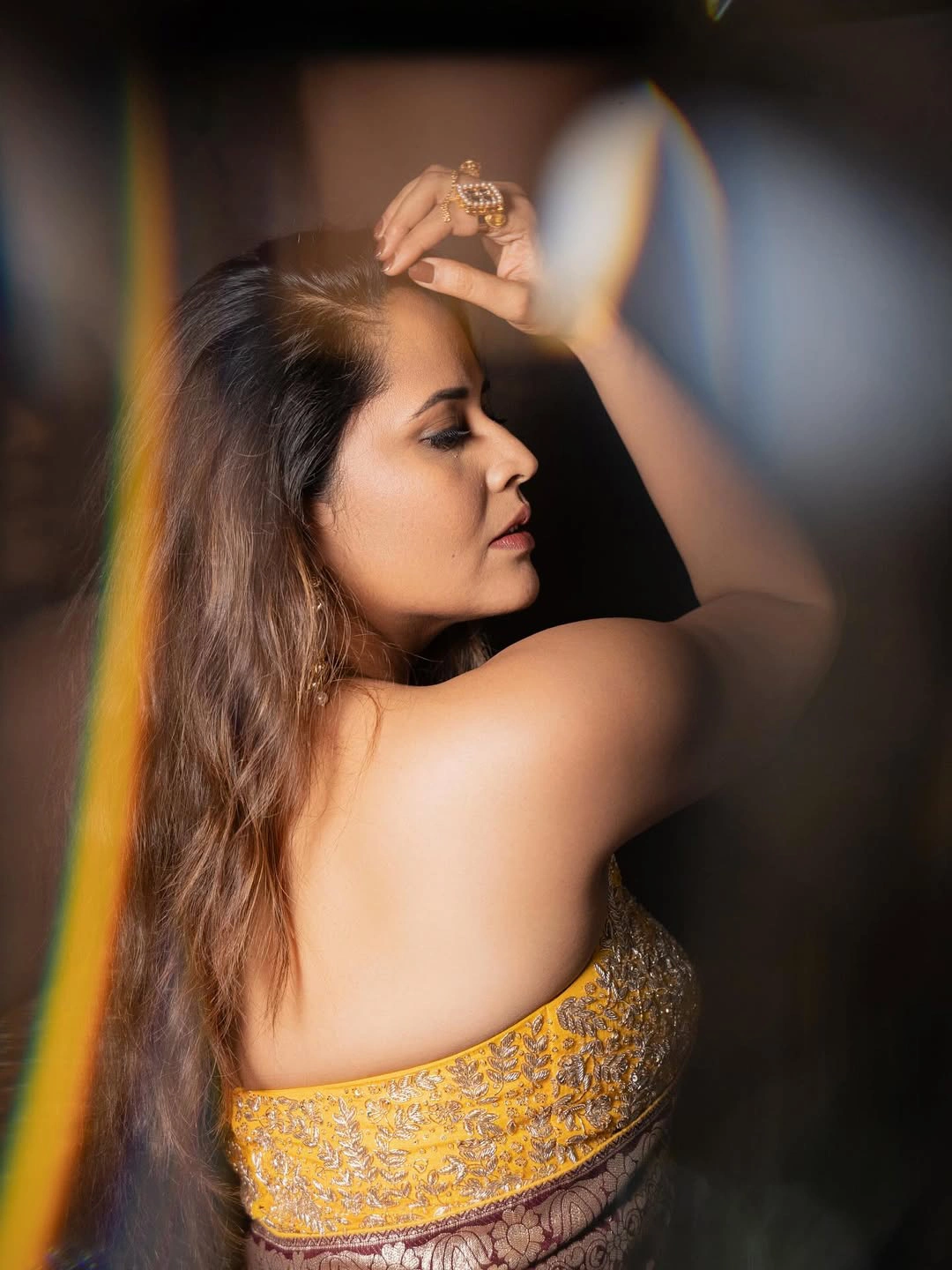 Anasuya Bharadwaj Sizzling Poses in Saree