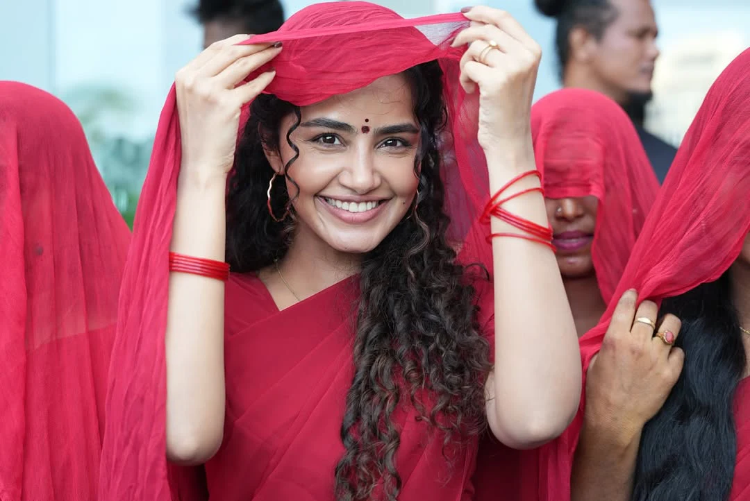 Anupama Parameswaran Road Show in Vizag