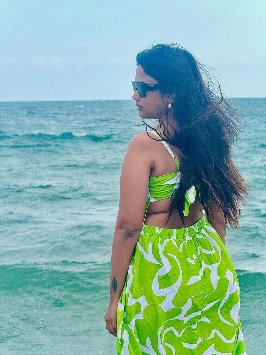 Ariyana Glory Enjoying Vacation at Australia Beaches