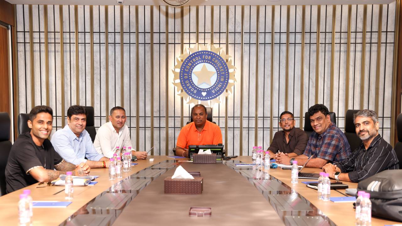 Asia Cup 2025: 7 మ్యాచుల్లో జస్ట్ 67 రన్స్.. కట్ చేస్తే ఆసియా కప్లో చోటు.. ఏం లక్ గురూ నీది..? Asia Cup 2025: 7 మ్యాచుల్లో జస్ట్ 67 రన్స్.. కట్ చేస్తే ఆసియా కప్లో చోటు.. ఏం లక్ గురూ నీది..?