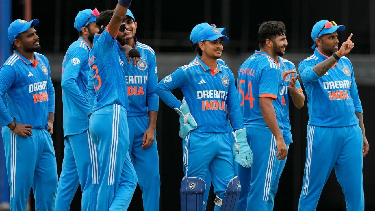 Asia Cup 2025 : బుమ్రా, రాహుల్ ఔట్? గిల్, జైస్వాల్ రీఎంట్రీ! ఆసియా కప్లో చోటు దక్కించుకునేది ఎవరో? Asia Cup 2025 : బుమ్రా, రాహుల్ ఔట్? గిల్, జైస్వాల్ రీఎంట్రీ! ఆసియా కప్లో చోటు దక్కించుకునేది ఎవరో?