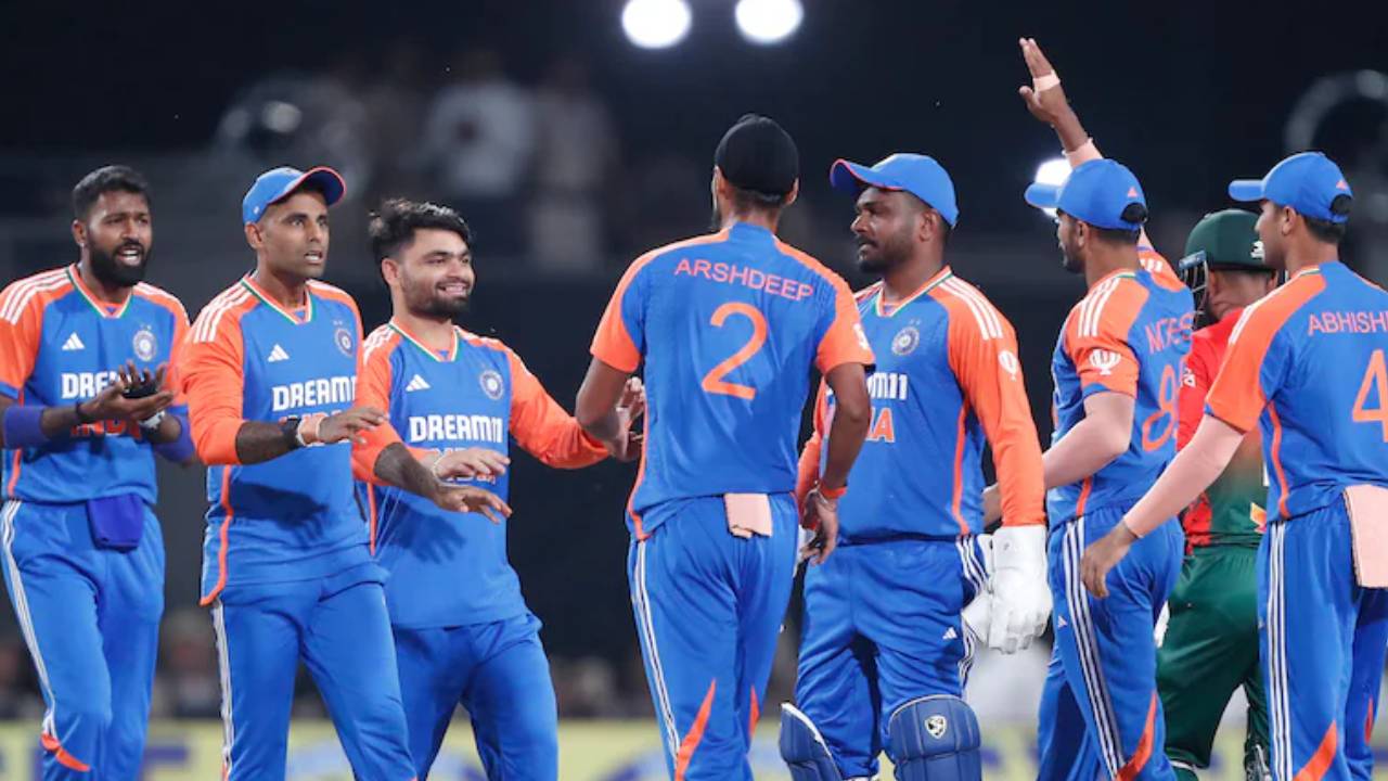 Asia cup 2025 : టీమ్ మొత్తం కాదు.. ఎవరికి వారే.. సెపరేట్ గా దుబాయ్ వెళ్లనున్న ప్లేయర్లు.. అదేంటంటే బీసీసీఐ చెప్పిన ఆన్సర్ ఇదే.. Asia cup 2025 : టీమ్ మొత్తం కాదు.. ఎవరికి వారే.. సెపరేట్ గా దుబాయ్ వెళ్లనున్న ప్లేయర్లు.. అదేంటంటే బీసీసీఐ చెప్పిన ఆన్సర్ ఇదే..