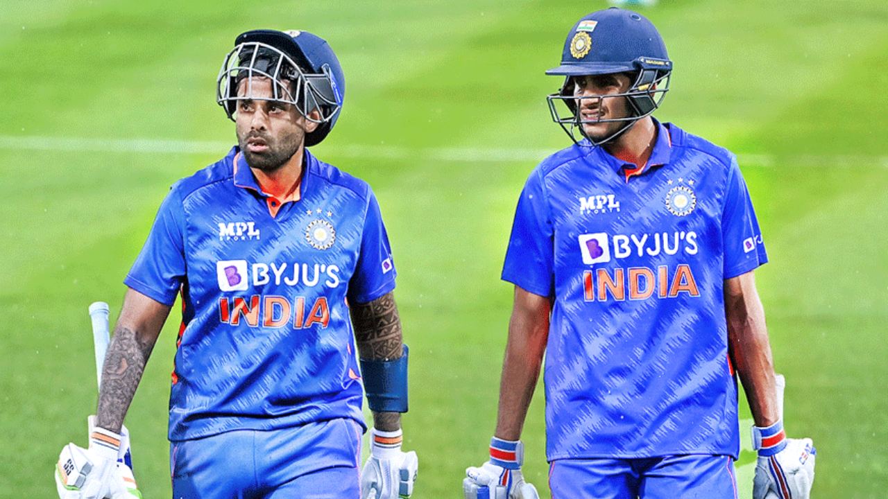 Asia Cup 2025 Team India Squad : ఆసియా కప్ 2025కు భారత జట్టు ఇదే.. కెప్టెన్గా సూర్య.. వైస్ కెప్టెన్గా గిల్, శ్రేయస్కు నో ప్లేస్.. Asia Cup 2025 Team India Squad : ఆసియా కప్ 2025కు భారత జట్టు ఇదే.. కెప్టెన్గా సూర్య.. వైస్ కెప్టెన్గా గిల్, శ్రేయస్కు నో ప్లేస్..