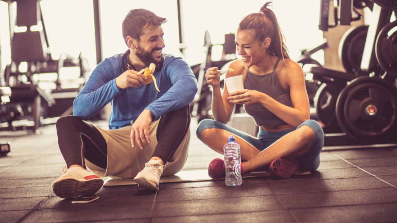 Banana Benefits: జిమ్ చేసేవాళ్ళు అరటిపండు తినడమే కాదు.. ఇవి కూడా చేయాలి.. లేదంటే తిప్పలు తప్పవు Banana Benefits: జిమ్ చేసేవాళ్ళు అరటిపండు తినడమే కాదు.. ఇవి కూడా చేయాలి.. లేదంటే తిప్పలు తప్పవు
