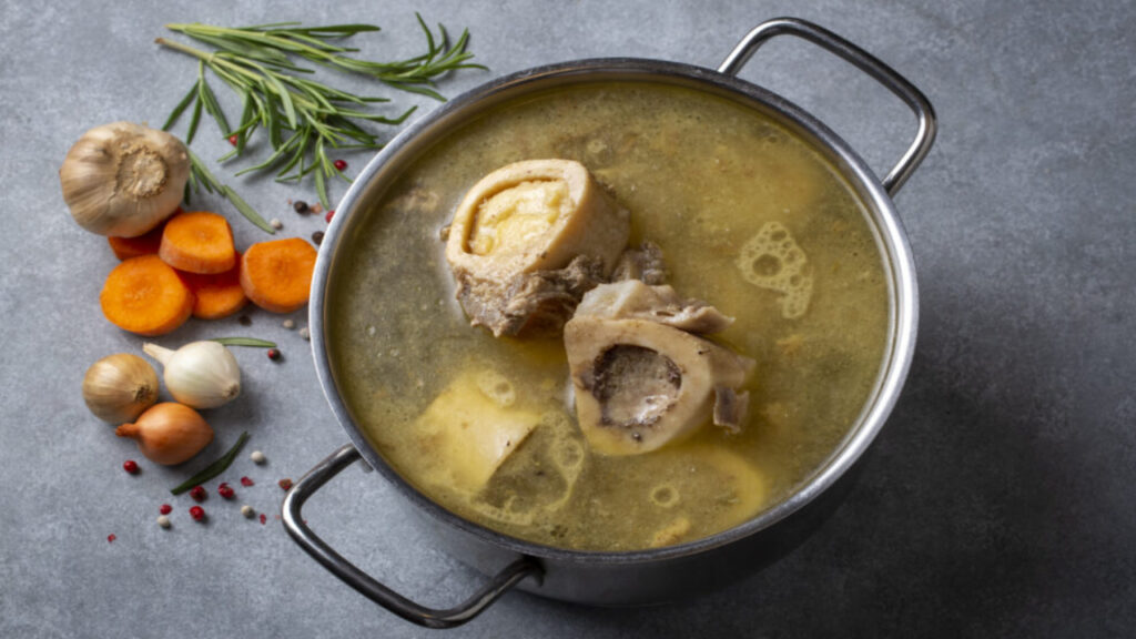 Health benefits of drinking a bowl of soup a day
