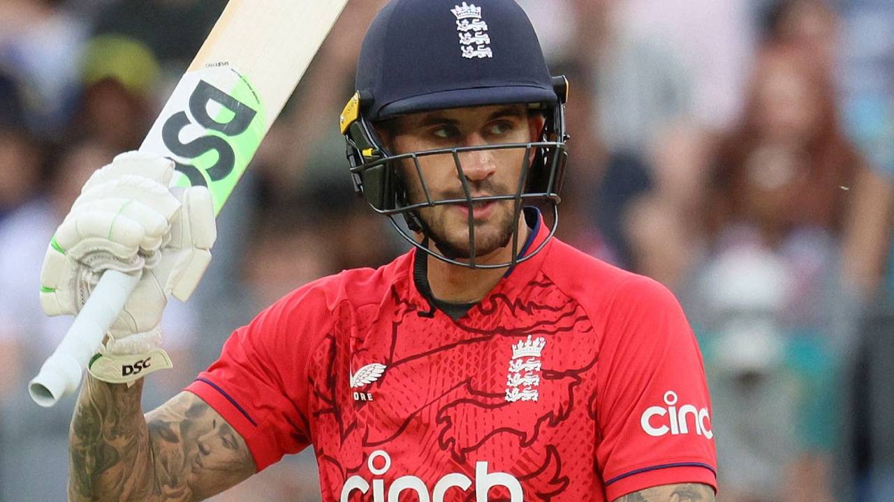 Alex Hales : టీ20 క్రికెట్లో క్రిస్గేల్ రికార్డును సమం చేసిన అలెక్స్ హేల్స్.. Alex Hales : టీ20 క్రికెట్లో క్రిస్గేల్ రికార్డును సమం చేసిన అలెక్స్ హేల్స్..