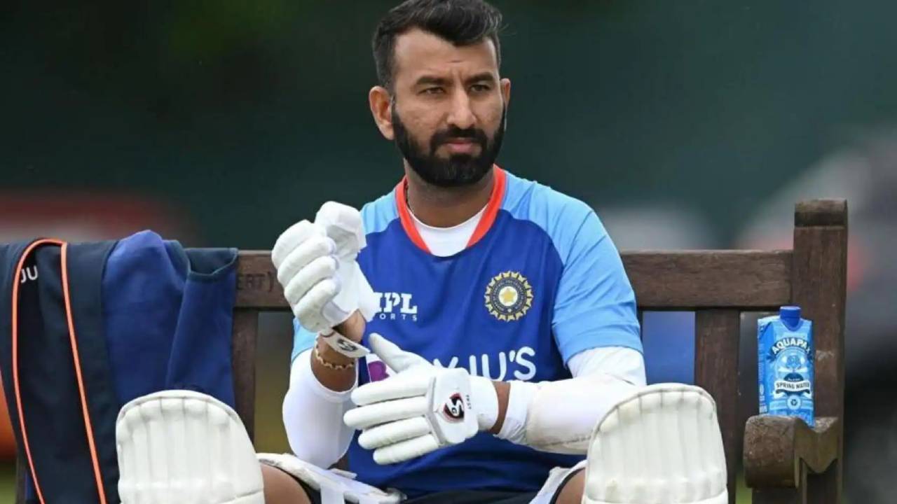 Cheteshwar Pujara Retirement : క్రికెట్కు రిటైర్మెంట్ ప్రకటించిన ఛెతేశ్వర్ పుజారా.. ‘ఎక్స్’లో భావోద్వేగ పోస్టు Cheteshwar Pujara Retirement : క్రికెట్కు రిటైర్మెంట్ ప్రకటించిన ఛెతేశ్వర్ పుజారా.. ‘ఎక్స్’లో భావోద్వేగ పోస్టు