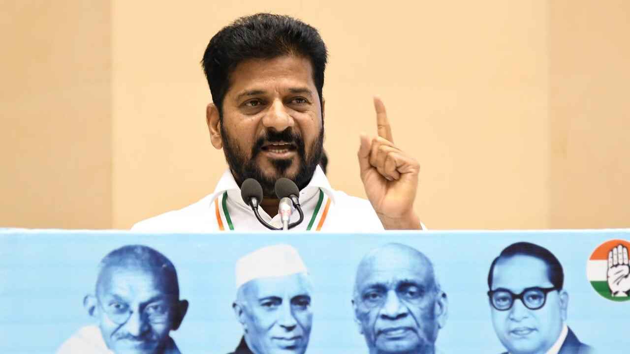 Local Body Elections: తరుముకొస్తున్న హైకోర్ట్ డెడ్ లైన్.. లోకల్ బాడీ ఎన్నికలు ఎప్పుడు? సస్పెన్స్ వీడేనా.. Local Body Elections: తరుముకొస్తున్న హైకోర్ట్ డెడ్ లైన్.. లోకల్ బాడీ ఎన్నికలు ఎప్పుడు? సస్పెన్స్ వీడేనా..