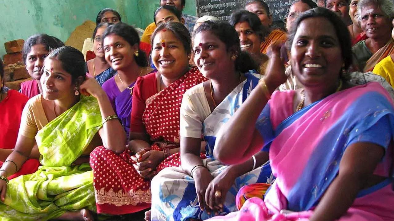 ఏపీలో మహిళలకు ప్రభుత్వం గుడ్న్యూస్.. నెలకు రూ.15వేల నుంచి రూ.30వేల వరకు ఆదాయం.. ఏపీలో మహిళలకు ప్రభుత్వం గుడ్న్యూస్.. నెలకు రూ.15వేల నుంచి రూ.30వేల వరకు ఆదాయం..