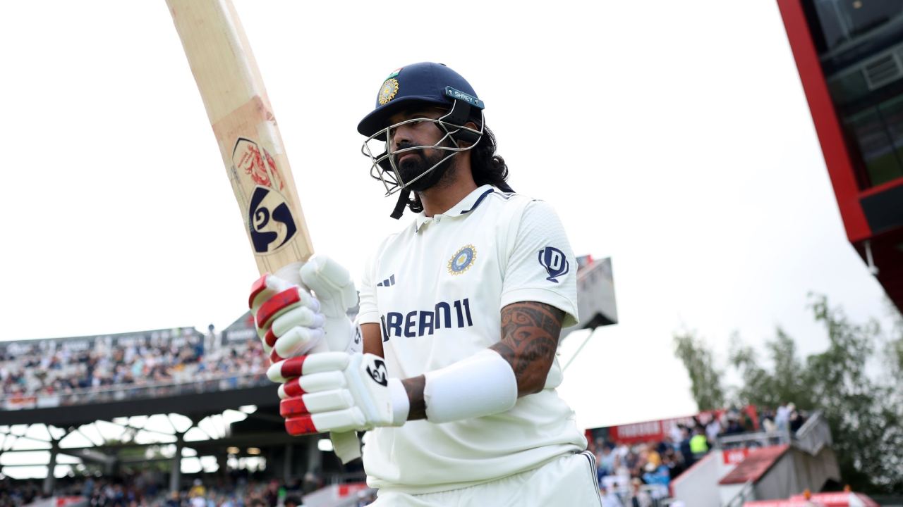 ENG vs IND : చారిత్రాత్మక రికార్డును మిస్ చేసుకున్న కేఎల్ రాహుల్.. జస్ట్ 10 రన్స్ తేడాతో.. జీవితంలో మరోసారి ఇలాంటి ఛాన్స్ కష్టమే..! ENG vs IND : చారిత్రాత్మక రికార్డును మిస్ చేసుకున్న కేఎల్ రాహుల్.. జస్ట్ 10 రన్స్ తేడాతో.. జీవితంలో మరోసారి ఇలాంటి ఛాన్స్ కష్టమే..!
